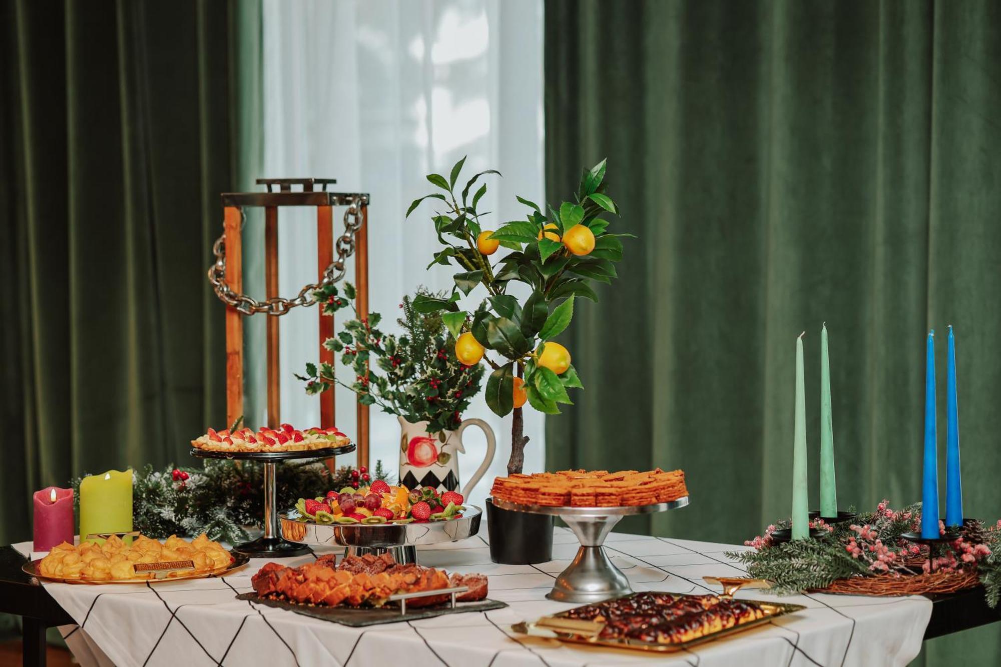 Grand Noel Bakuriani Hotel Bagian luar foto