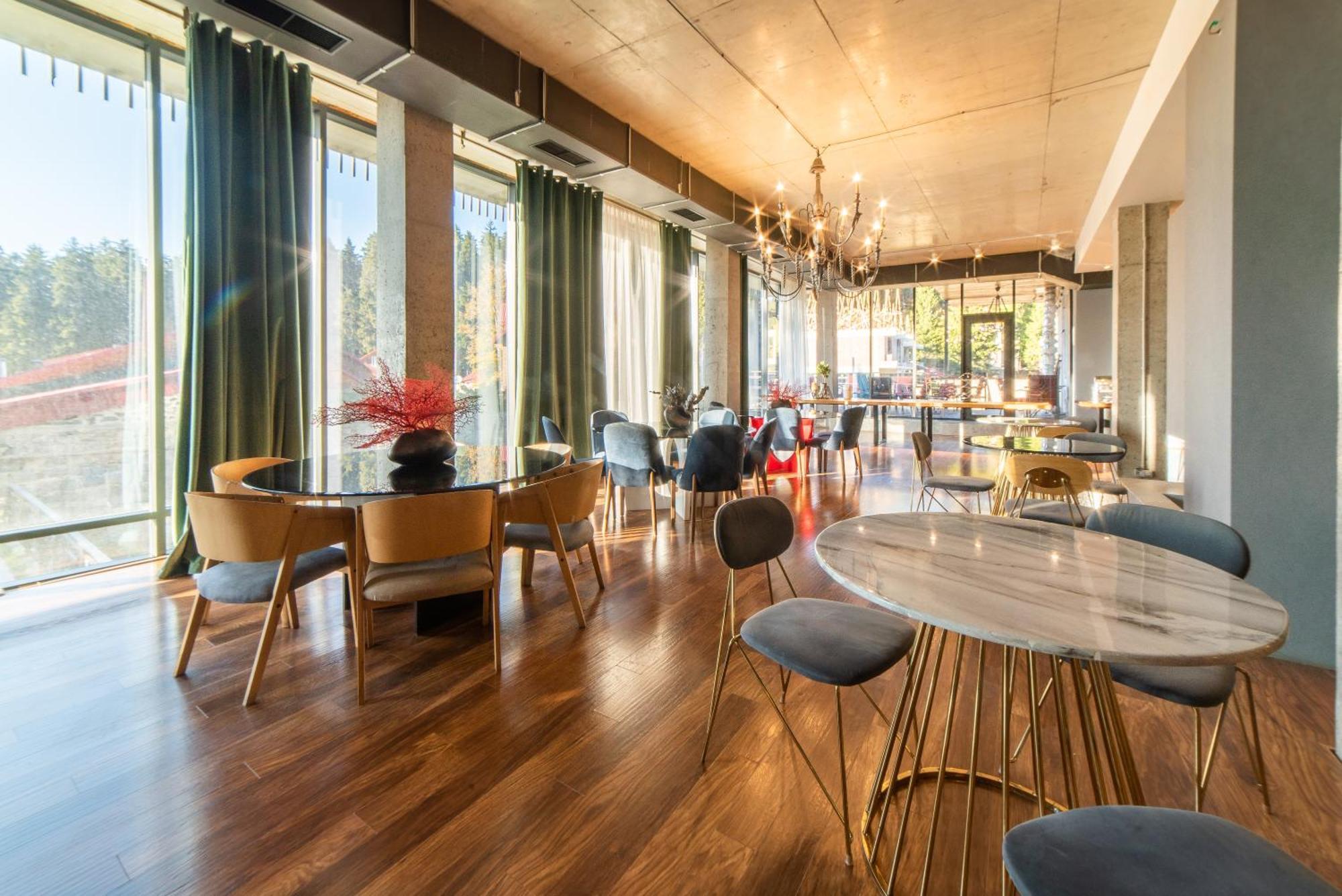 Grand Noel Bakuriani Hotel Bagian luar foto